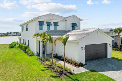 489 SE Fascino Circle, Port St. Lucie – sold