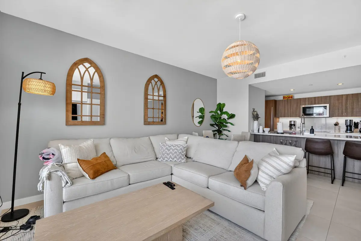 11-web-or-mls-8I8A3734 at 401 N Birch Road 714, Fort Lauderdale