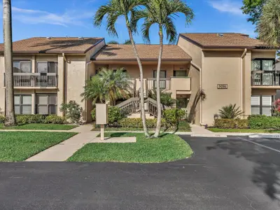 5056 Oakhill Lane 825, Delray Beach – sold