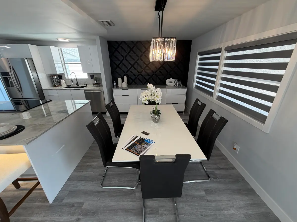 dining area at 6600 NW 29th Court, Margate