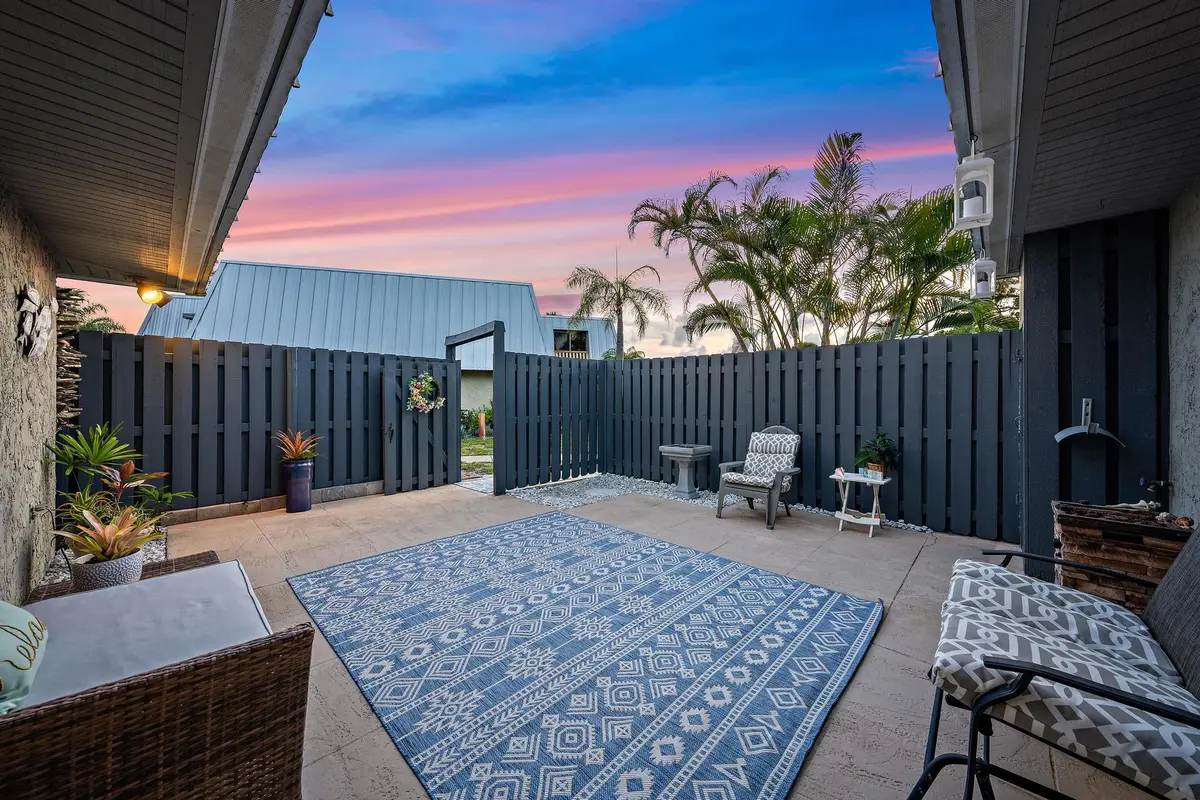 Patio at 3840 SE Jefferson Street, Stuart