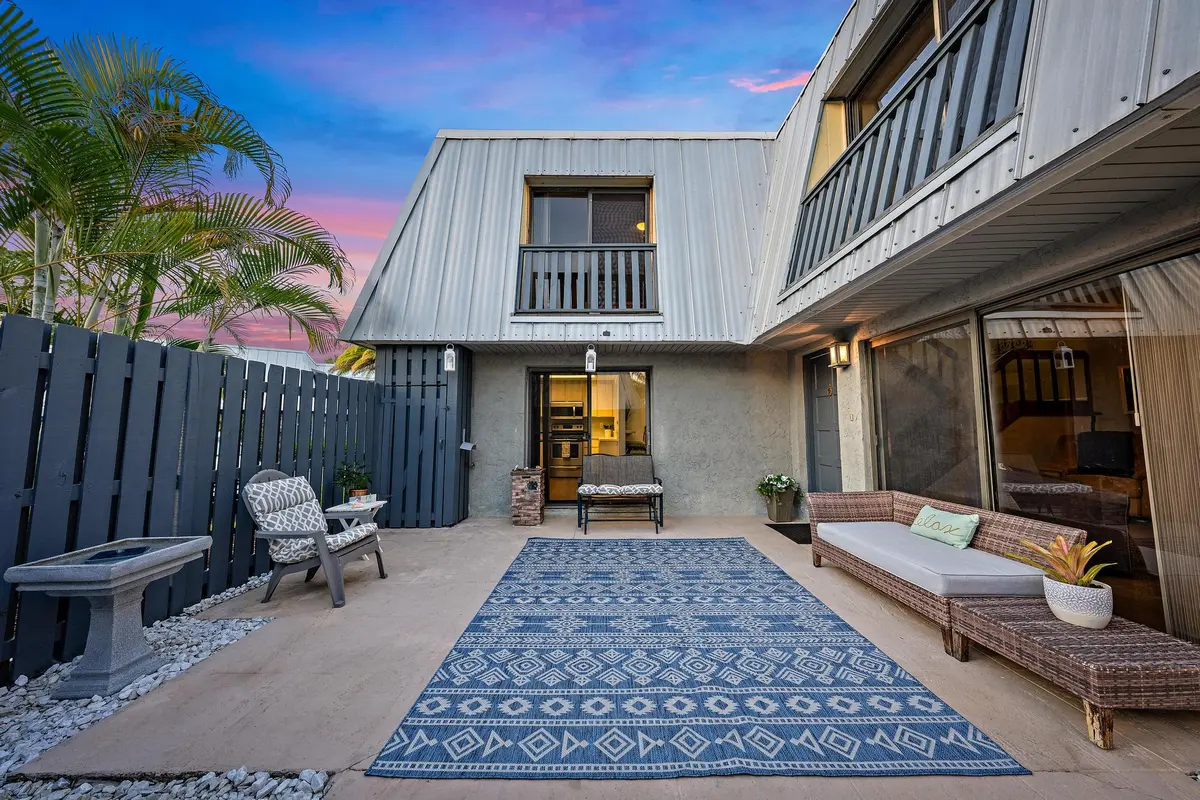 Patio at 3840 SE Jefferson Street, Stuart