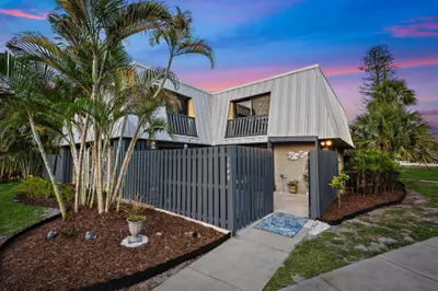 3840 SE Jefferson Street, Stuart – Townhouse for sale