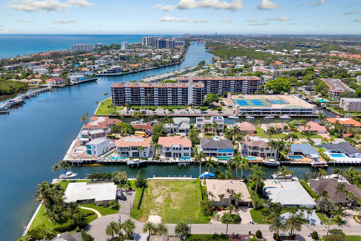 Ocean access at 876 Forsyth Street, Boca Raton