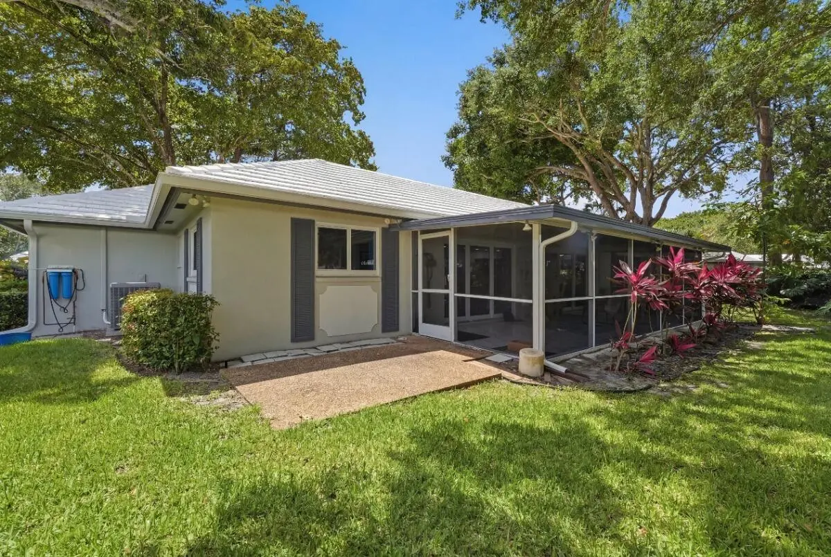 056_003_DSC03674_reedit_a1bbeafa_MLS at 904 W Cypress Lane V-46, Pompano Beach