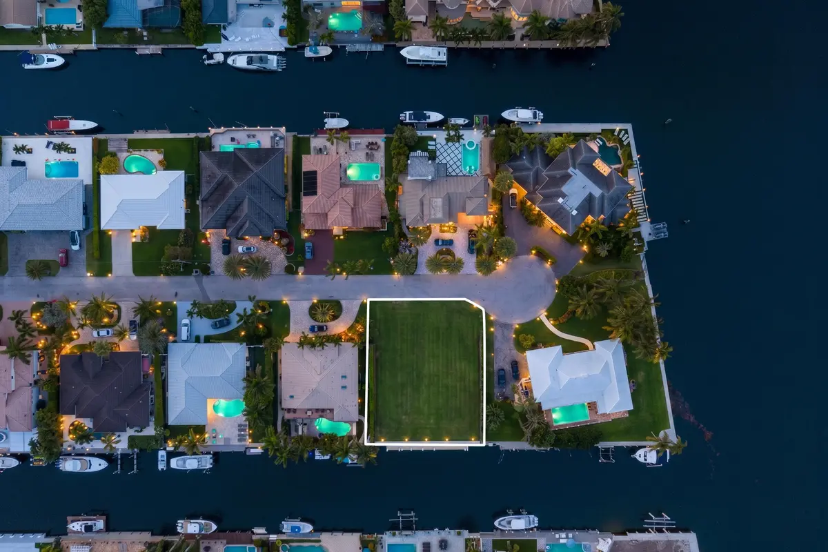 One from the point at 876 Forsyth Street, Boca Raton