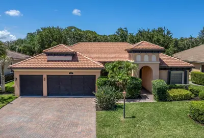2295 NW Diamond Creek Way, Jensen Beach – Single Family Residence for sale