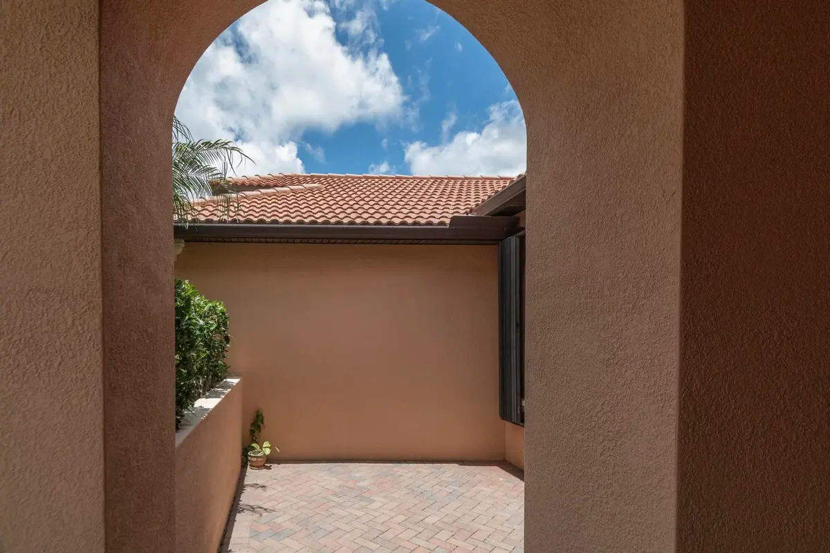 Front Court Yard 3 at 2295 NW Diamond Creek Way, Jensen Beach