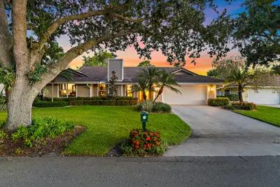 10 Bentwood Road, Palm Beach Gardens – sold