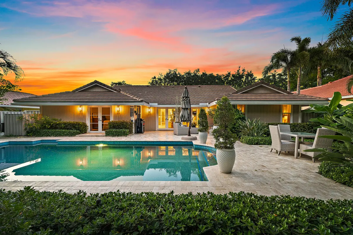 Exterior at 10 Bentwood Road, Palm Beach Gardens