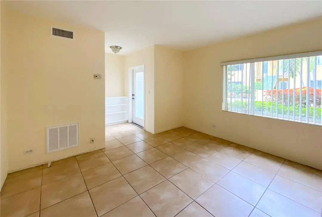 Photo 5 at 727 NE 16th Avenue 727a, Fort Lauderdale
