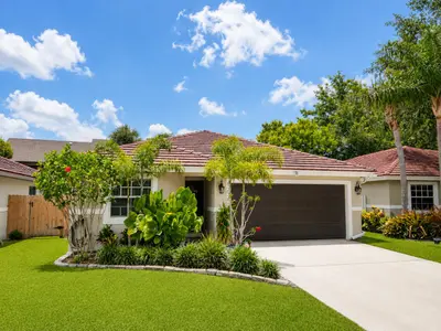 12280 Dartmoor Drive, Wellington – Single Family Residence for sale