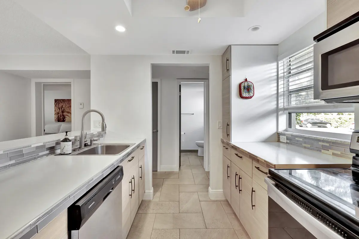 Kitchen 0 at 330 NE 26th Avenue 1080, Boynton Beach