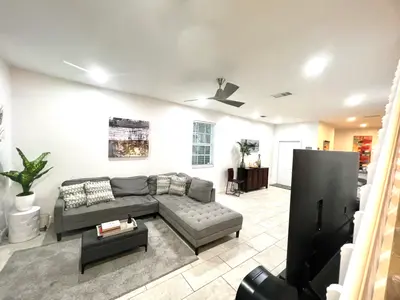 2046 Madeira Drive, Weston – Townhouse for sale