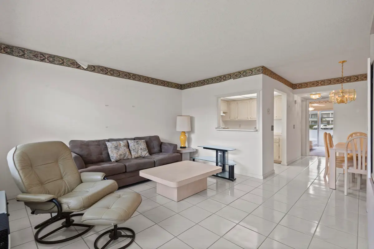0G1A8051_1 at 270 Farnham L 270, Deerfield Beach