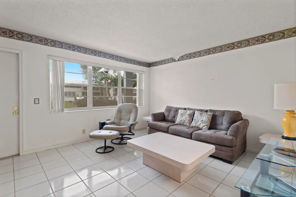 0G1A8080_1 at 270 Farnham L 270, Deerfield Beach