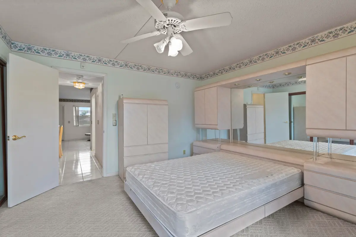 0G1A8006_1 at 270 Farnham L 270, Deerfield Beach