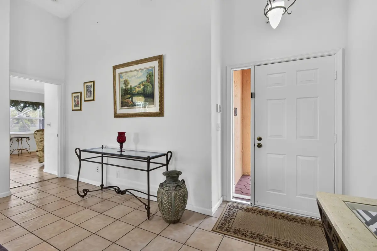 Entry at 2580 Neaton Court, Wellington