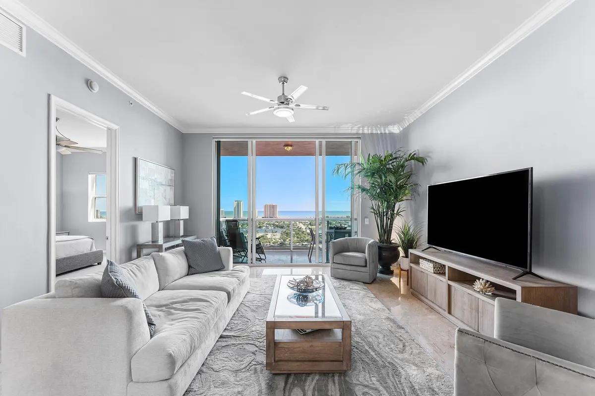 015-2640LakeShoreDrive-2215-RivieraBeach at 2640 Lake Shore Drive 2215, Riviera Beach