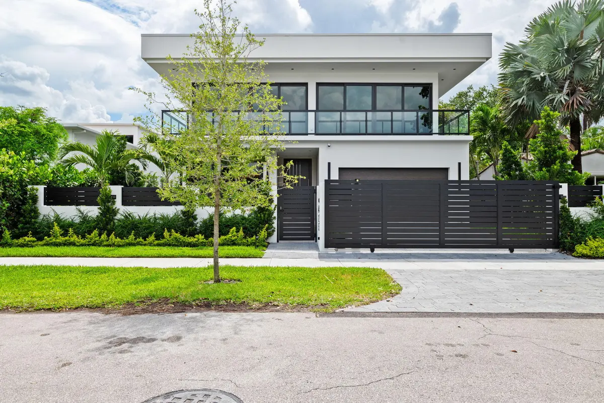 4-web-or-mls-607-ne-17th-ave at 425 NE 10th Avenue, Fort Lauderdale