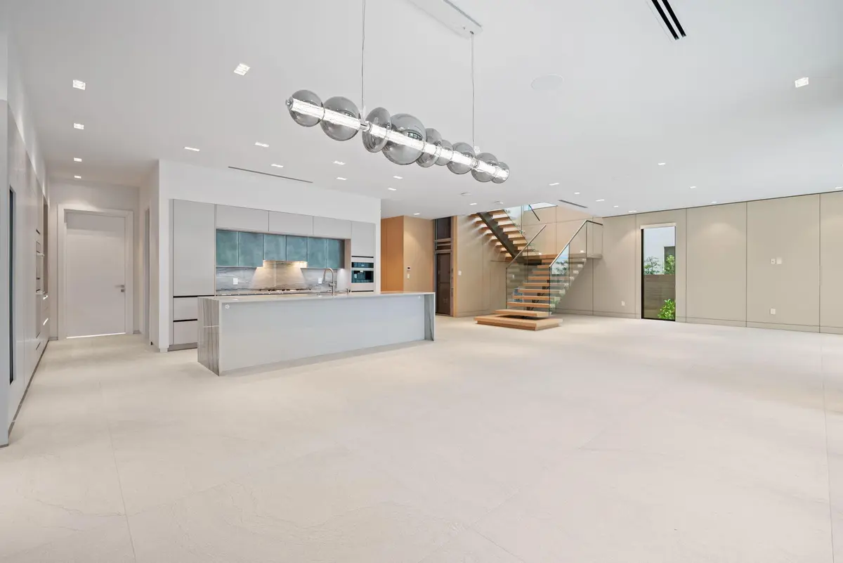 12-web-or-mls-607-ne-17th-ave at 425 NE 10th Avenue, Fort Lauderdale