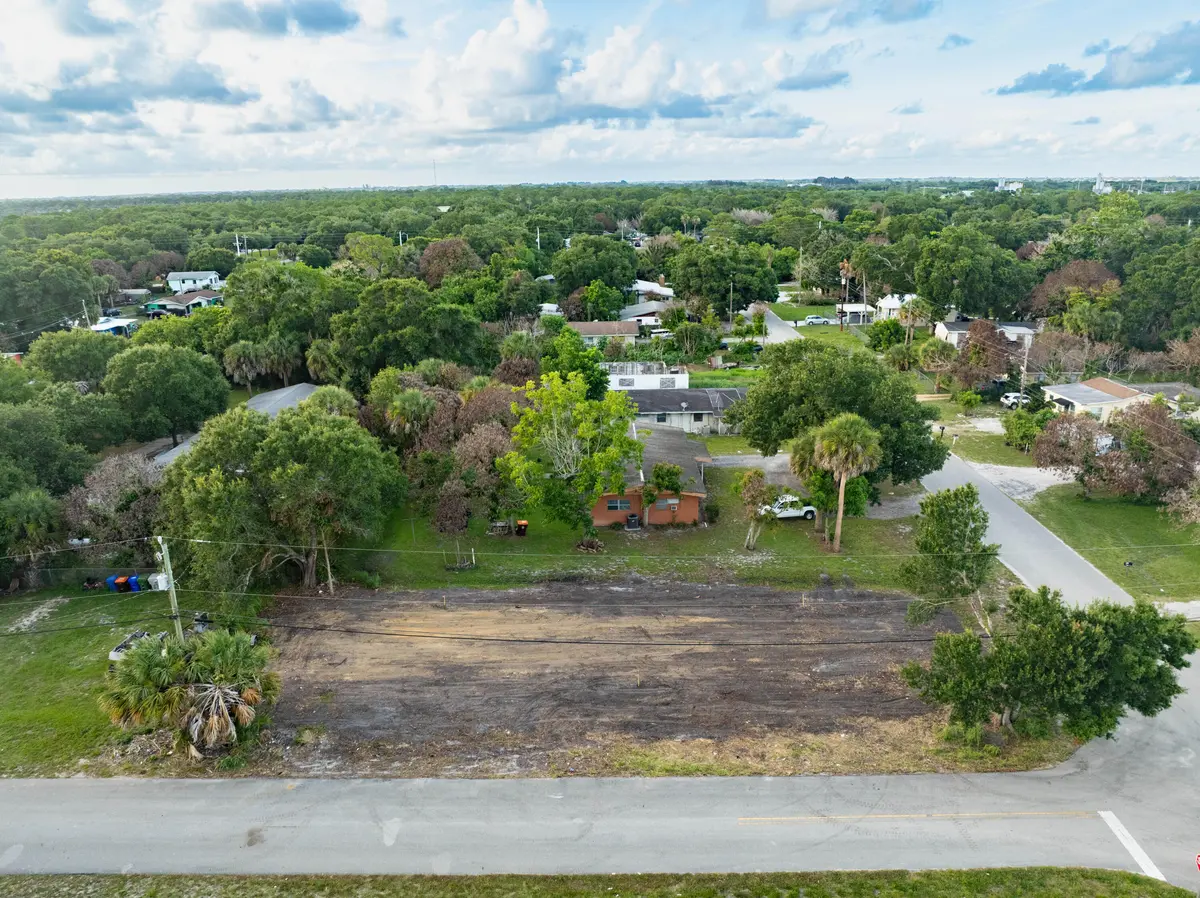 New Home in Vero Beach For Sale at 4805 34th Avenue, Vero Beach