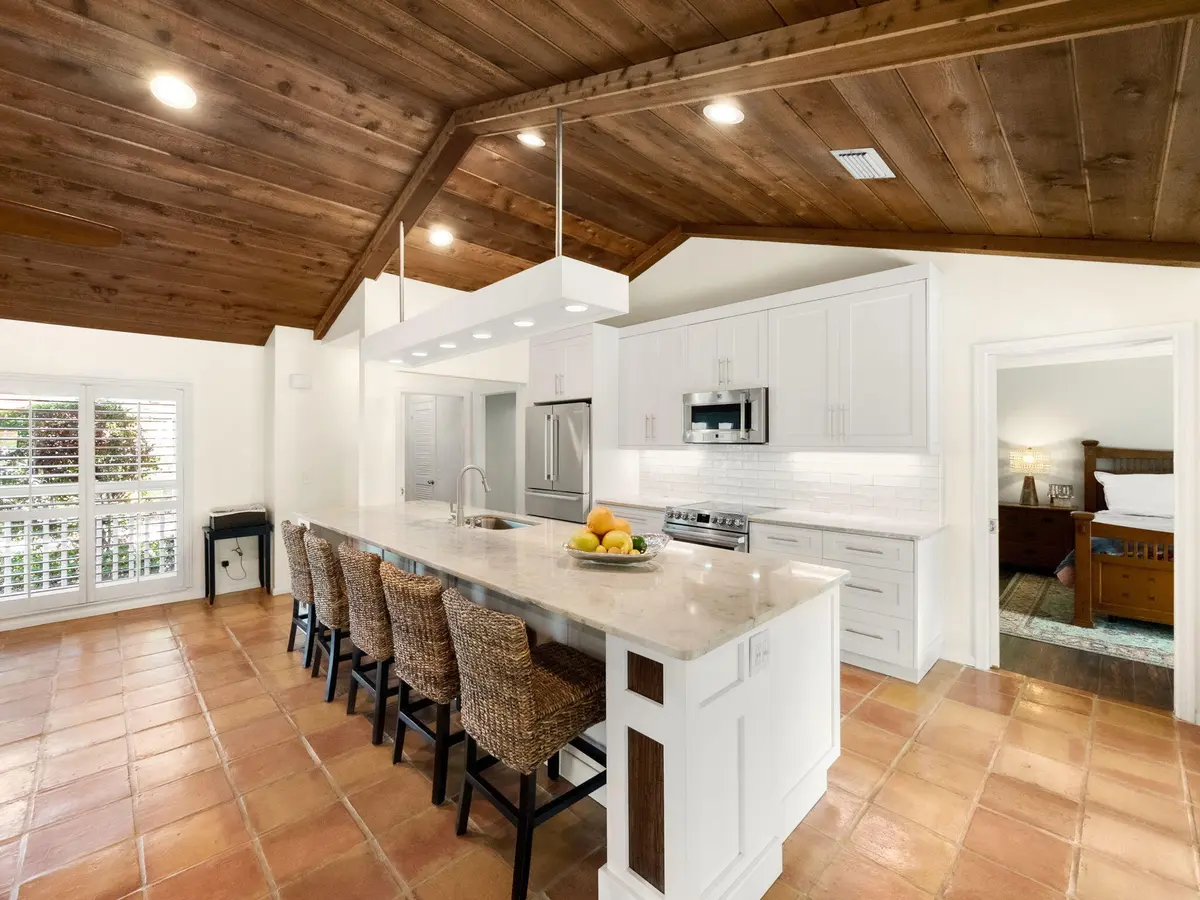 5-web-or-mls-014 at 52 Birch Place, Tequesta