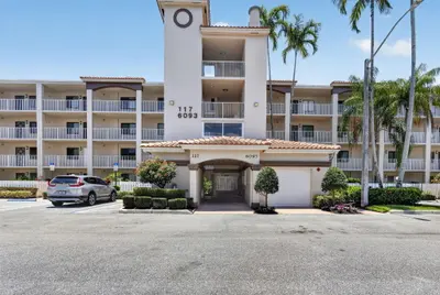 6093 Pointe Regal Circle 206, Delray Beach – sold