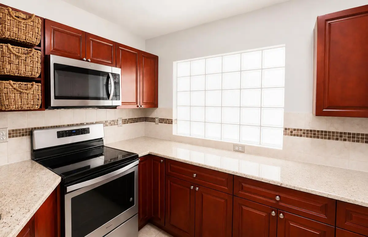 Kitchen 12280 Dartmoor at 12280 Dartmoor Drive, Wellington