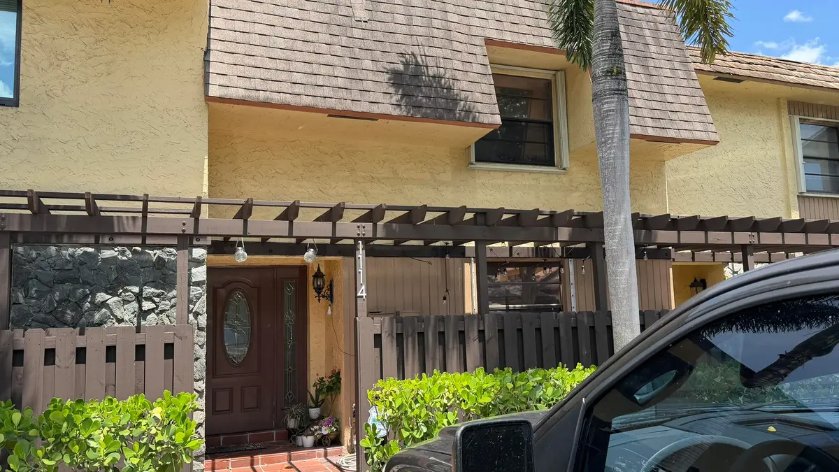 IMG_4317 at 1114 NW 79th Drive, Plantation