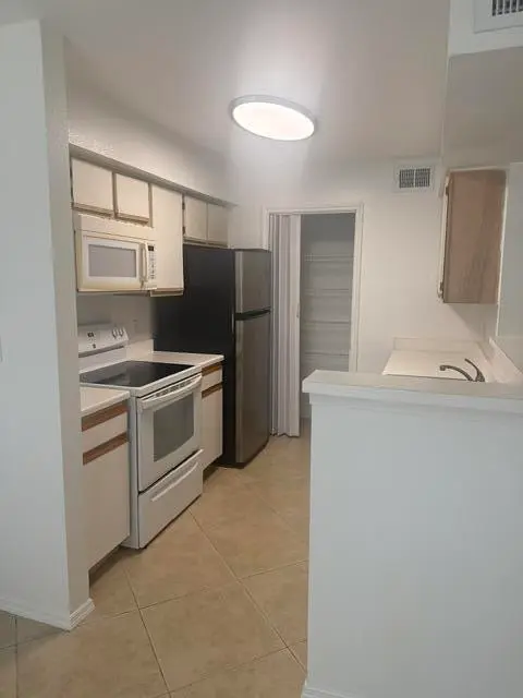 Photo 5 at 2647 NW 33rd Street 2305, Oakland Park