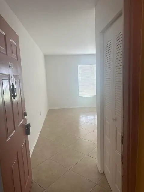 Photo 3 at 2647 NW 33rd Street 2305, Oakland Park