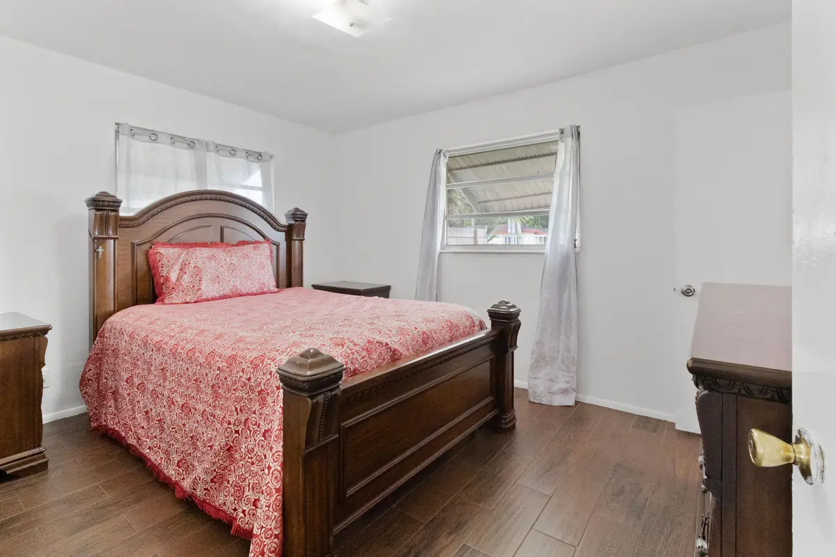 466A1015 at 3431 NW 4th Street, Lauderhill