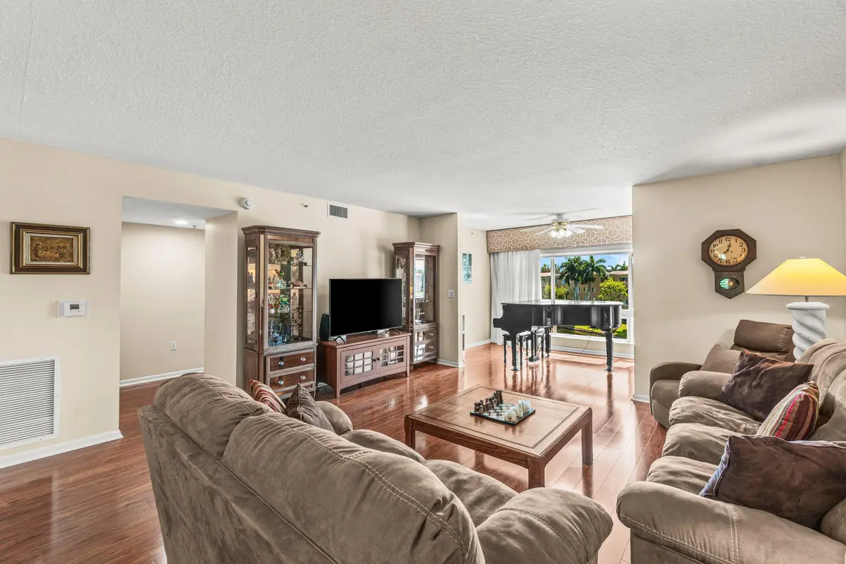 great room with extension at 12560 Majesty Circle 401, Boynton Beach
