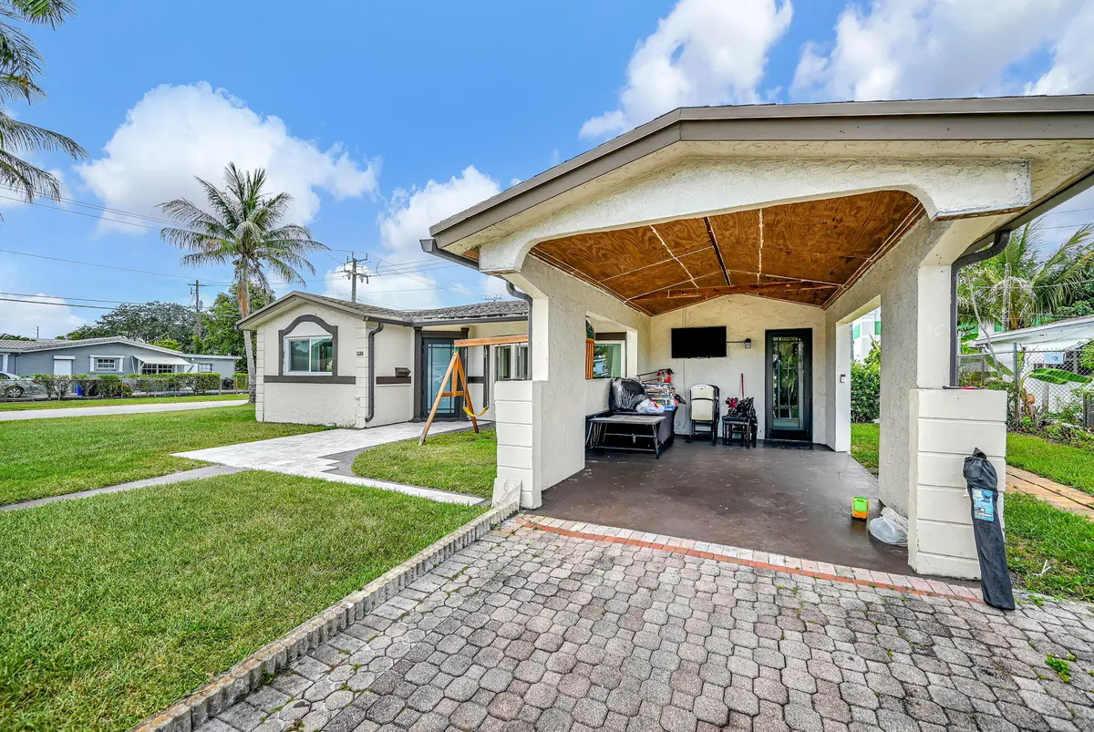 59-web-or-mls-DSC_9932 at 3300 NW 32nd Street, Lauderdale Lakes