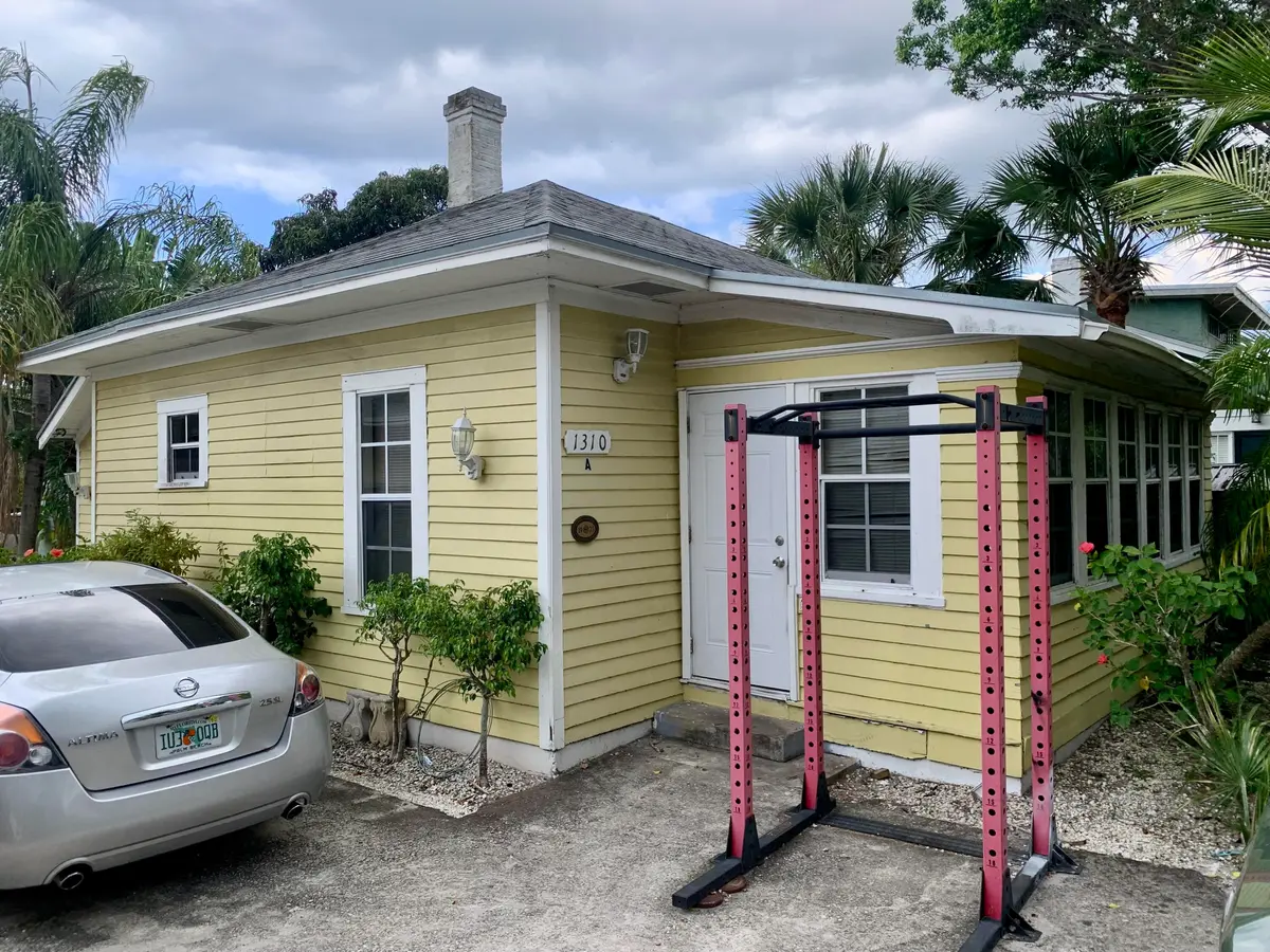 Front House Entry at 1310 Florida Avenue, West Palm Beach