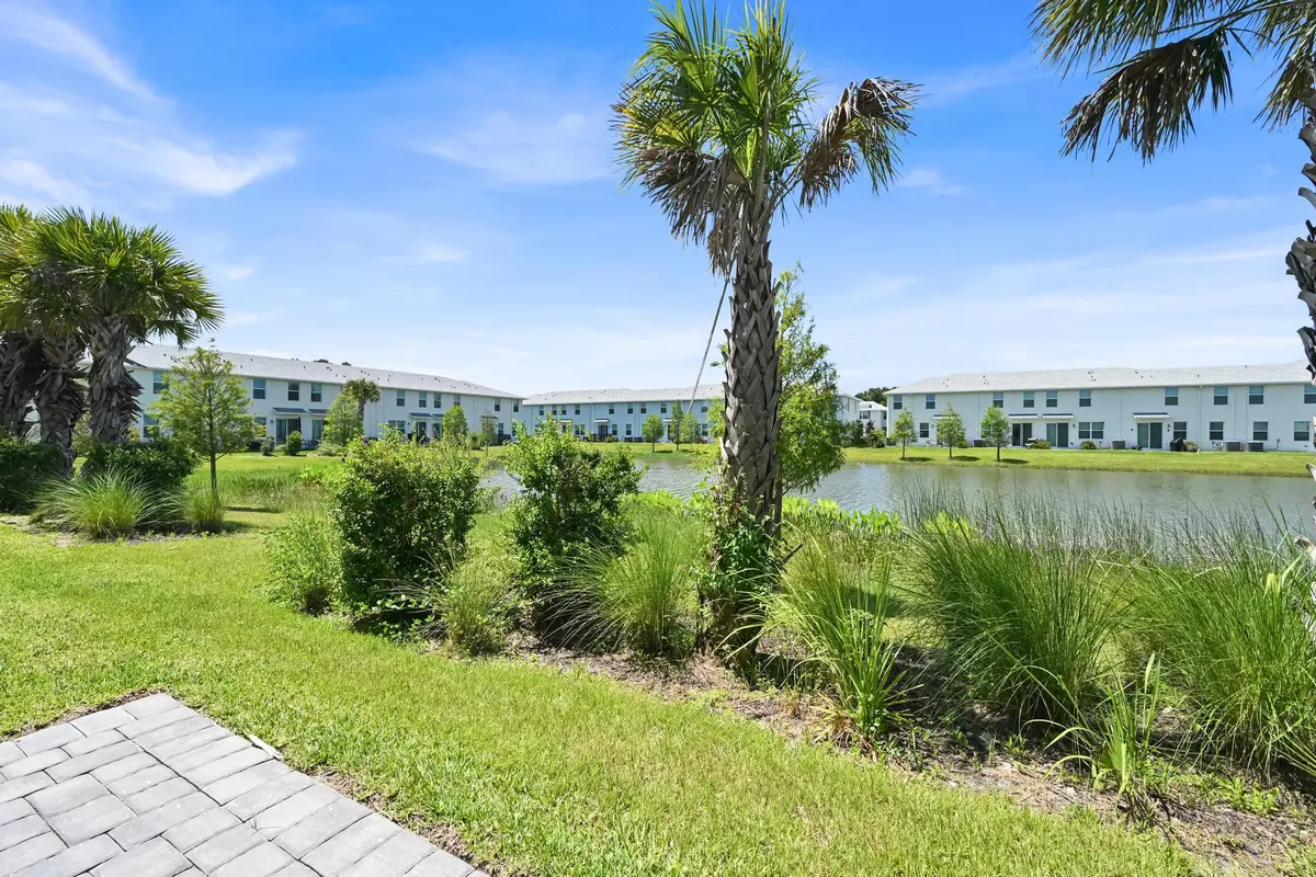 Z63_0779 at 575 Salisbury Circle, Fort Pierce