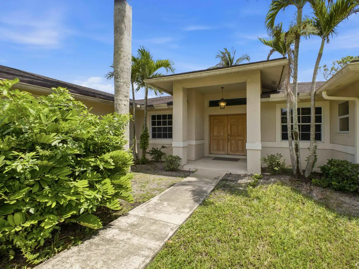 Entry Porch at 12364 82nd Street, West Palm Beach