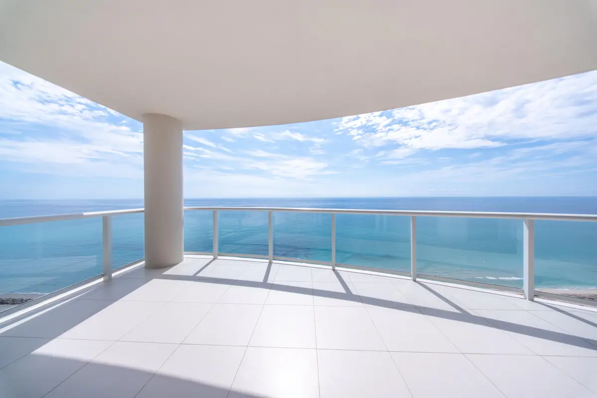 A7402523-HDR at 2700 N Ocean Drive 2501a, Riviera Beach