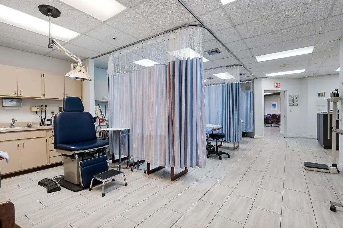 uc at 2280 W Atlantic Avenue, Delray Beach