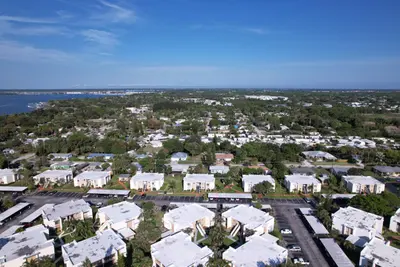 1310 NE 14th Court K17, Jensen Beach – Condominium for sale