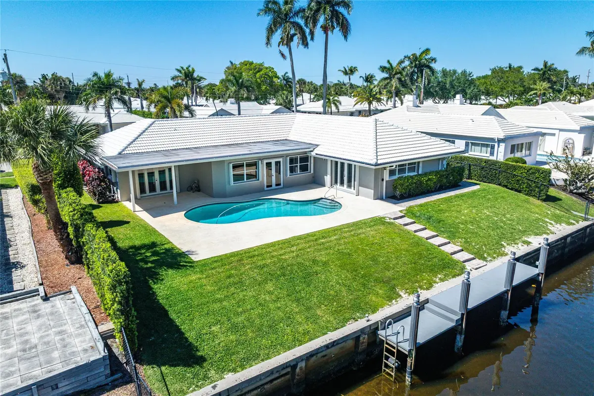 Photo 3 at 976 SW Mulberry Way, Boca Raton