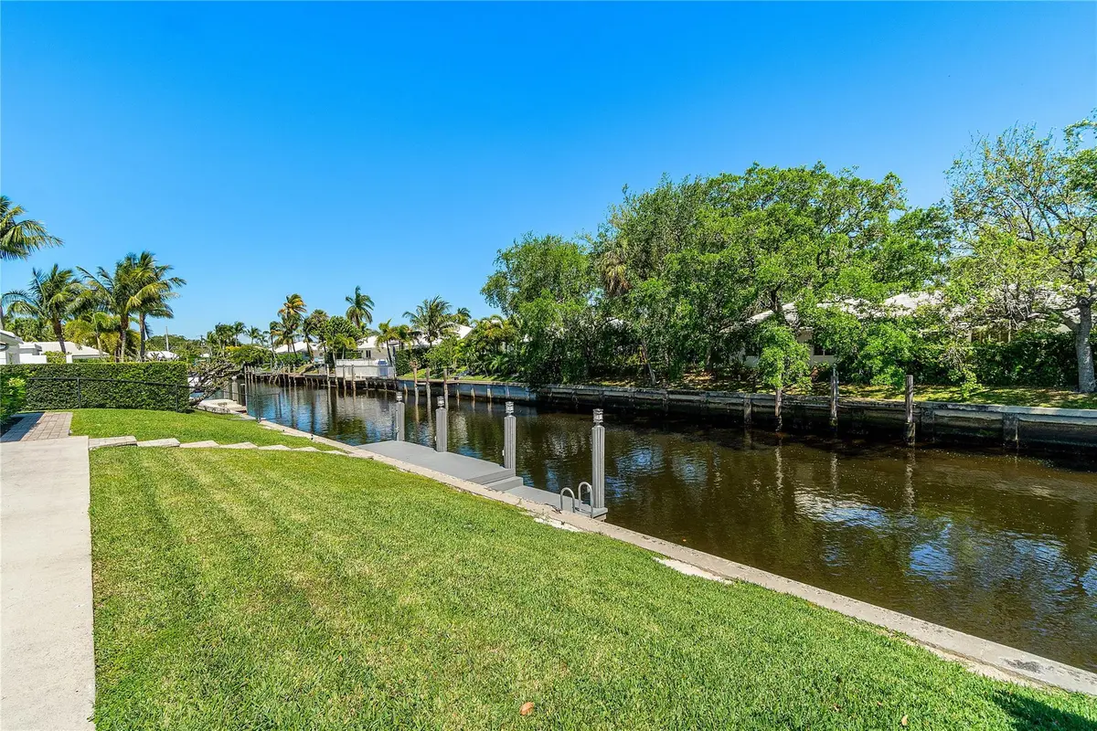 Photo 4 at 976 SW Mulberry Way, Boca Raton
