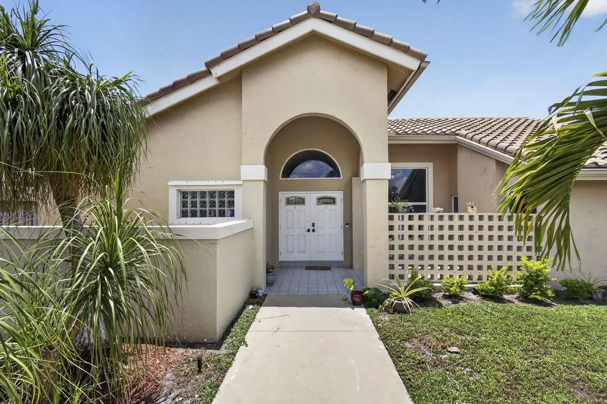 2-web-or-mls-BS1A2097 at 2171 Amesbury Circle, Wellington