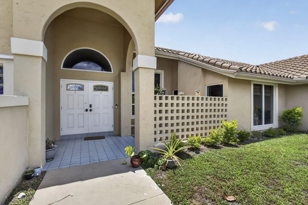 8-web-or-mls-BS1A2093 at 2171 Amesbury Circle, Wellington