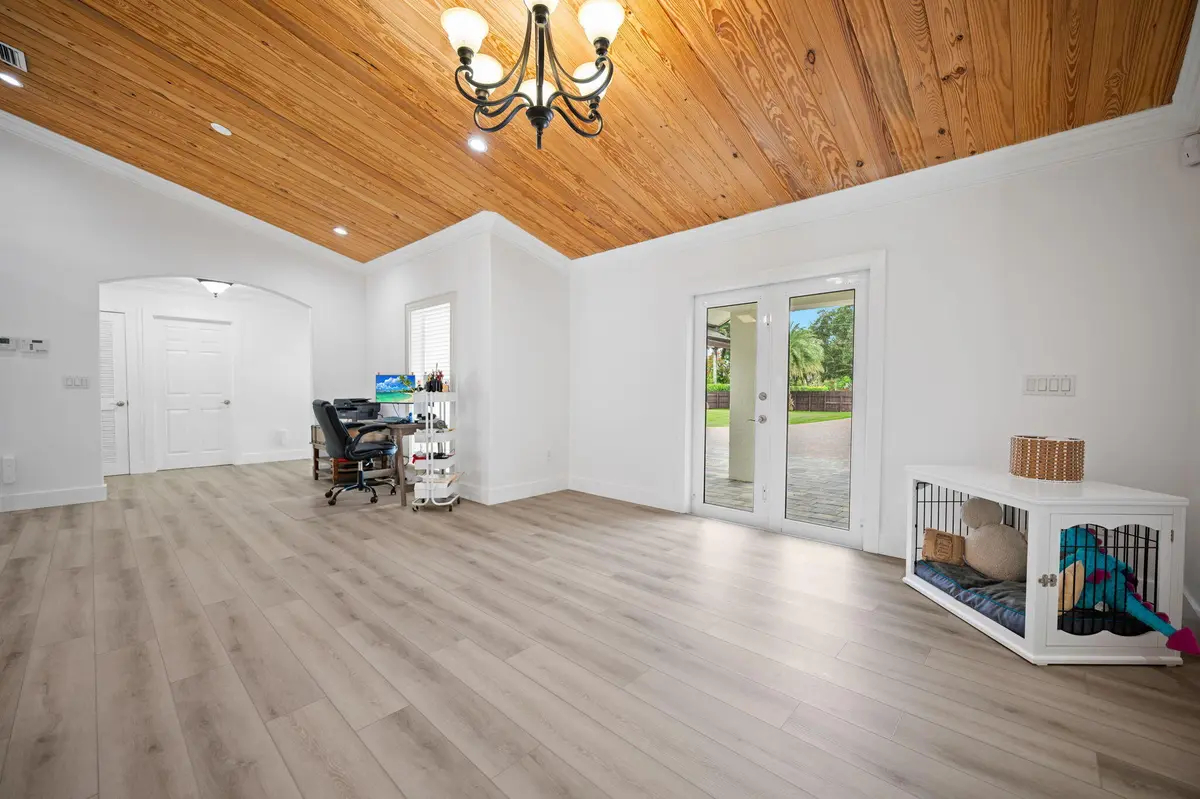 6-web-or-mls-5700-sw-196th-ln at 5700 SW 196th Lane, Southwest Ranches