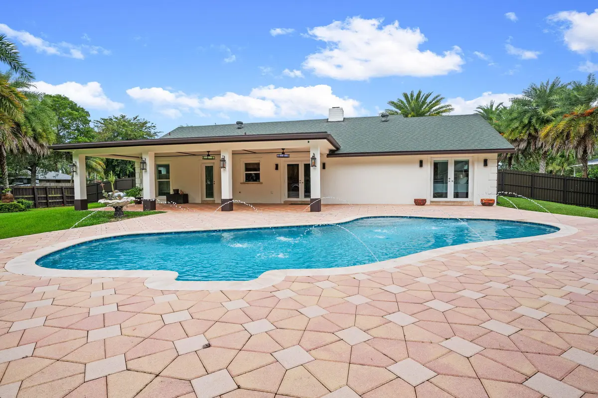 24-web-or-mls-5700-sw-196th-ln at 5700 SW 196th Lane, Southwest Ranches