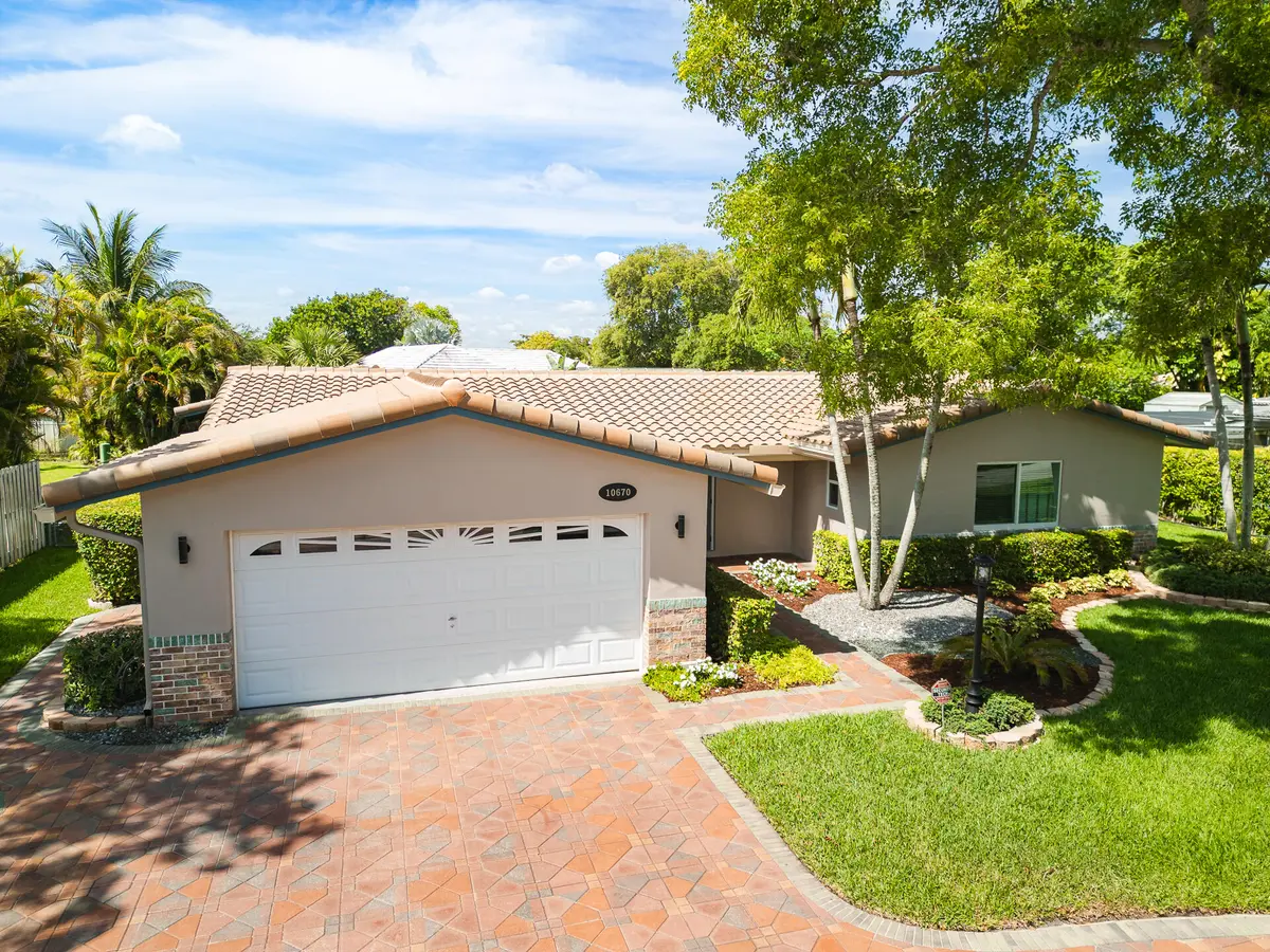 10670-CoralSprings-19 at 10670 NW 42nd Drive, Coral Springs