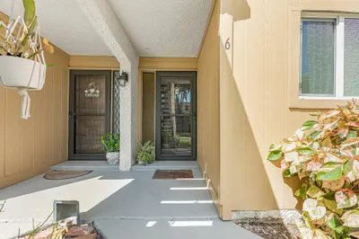 1500 NE 13th Terrace G6, Jensen Beach – Condominium for rent