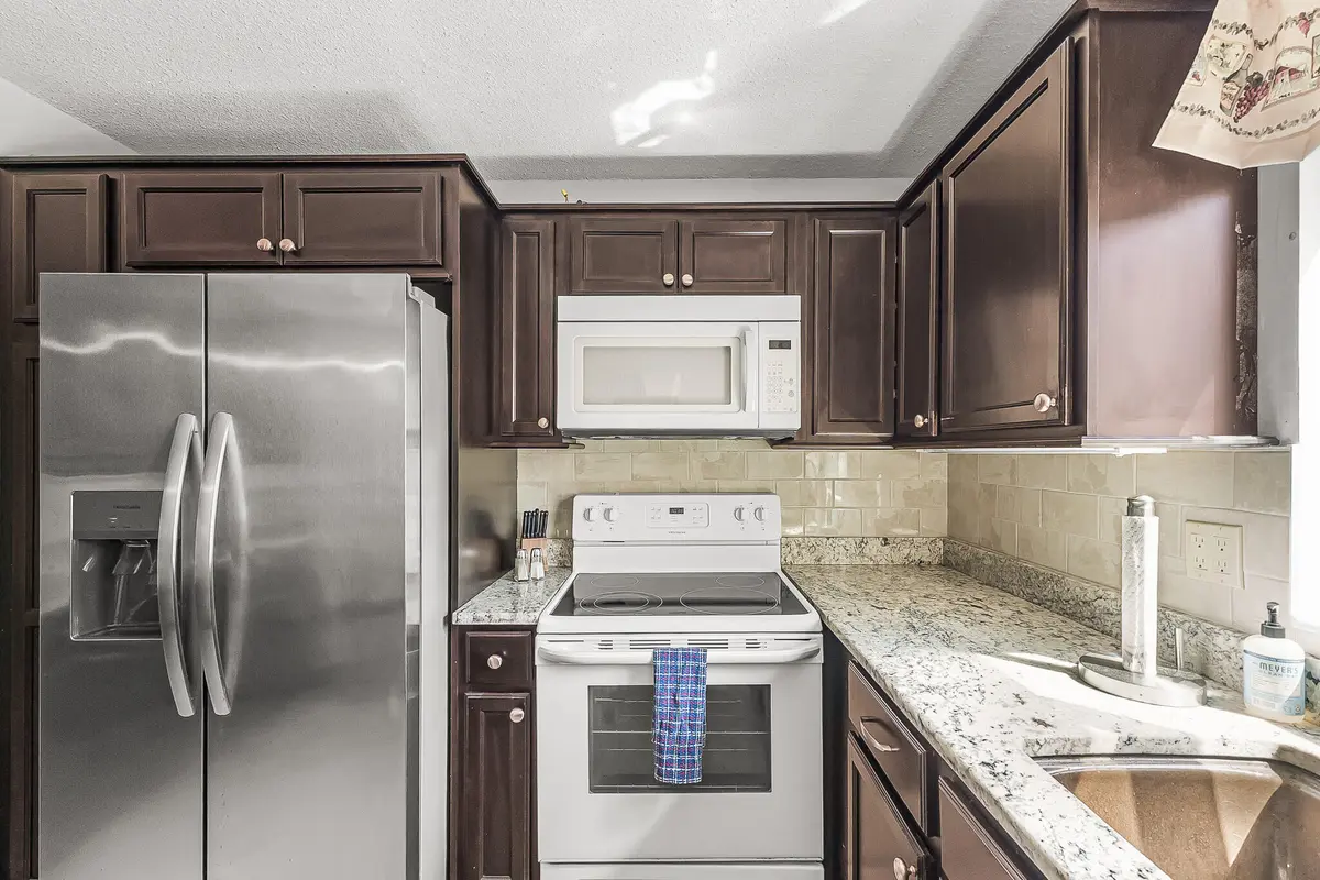 1500 NE 13th Terrace G6, Jensen Beach, FL – photo 4